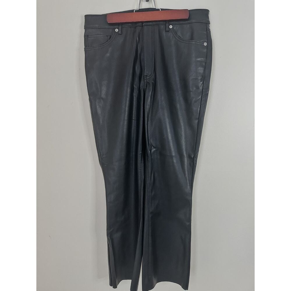 EXPRESS Faux Leather 90s High Rise Cropped Flare Pants Size 10R Black NWT